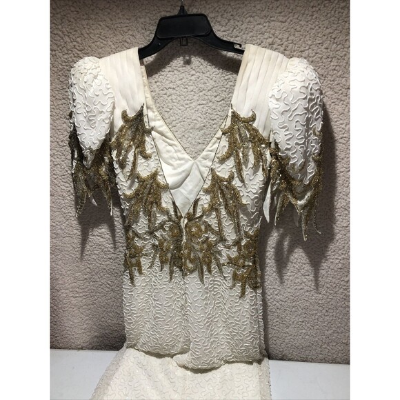 CLAIRES’S COLLECTION Beauty white Pageant Cocktail Gown SIZE In Measurements - Picture 9 of 16